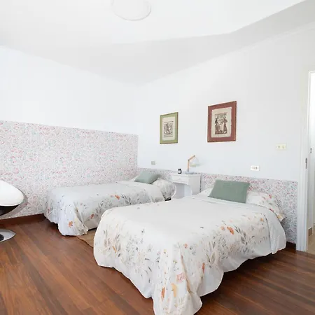 Casa de Férias Casa En La Playa, Con Jardín, Jacuzzi Y Barbacoa