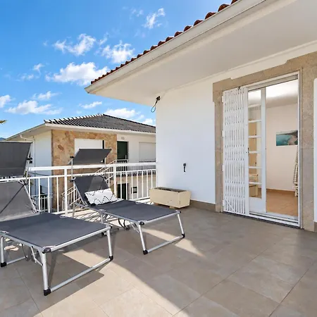 Casa En La Playa, Con Jardín, Jacuzzi Y Barbacoa